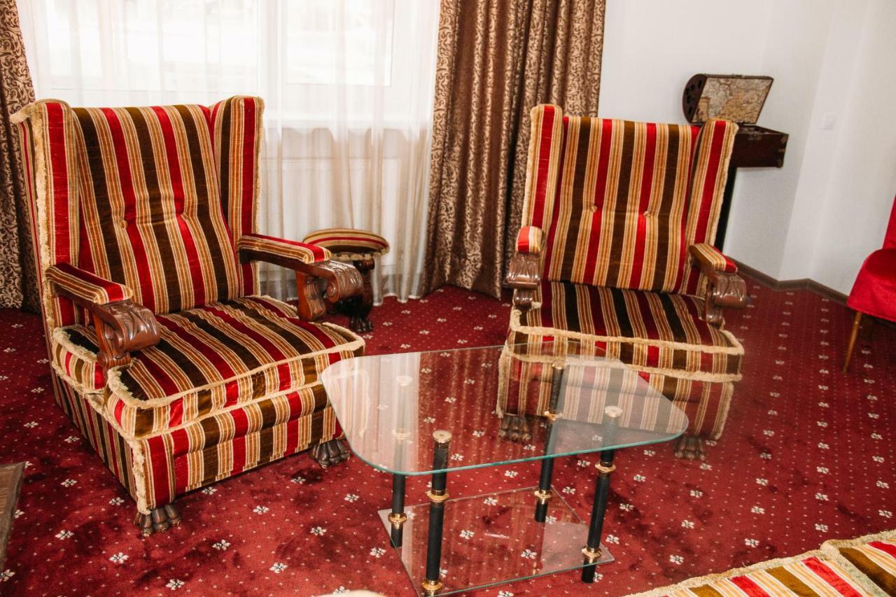 فندق Rioro ميرغرود المظهر الخارجي الصورة